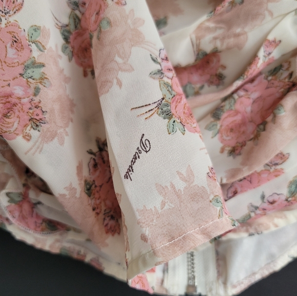 Nasty Gal $78 Wanna Grow Again Floral Ruched Blouse 6 - Picture 10 of 13